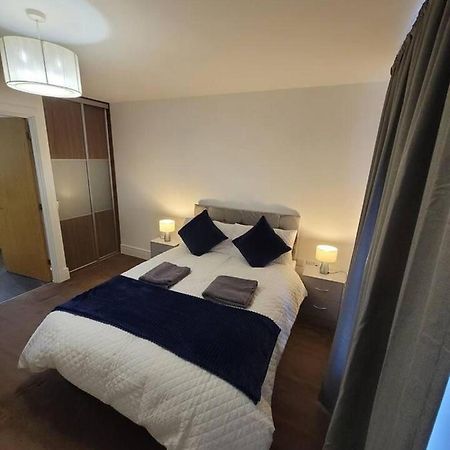 Spacious 3 Bed House With Ensuite And Free Parking Milton Keynes Eksteriør billede