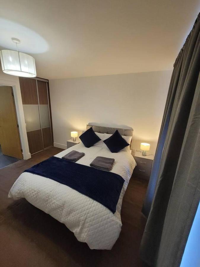 Spacious 3 Bed House With Ensuite And Free Parking Milton Keynes Eksteriør billede